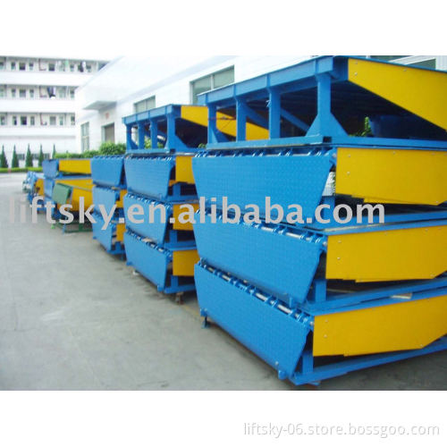 Hydraulic loading dock leveler / dock ramp / container ramp